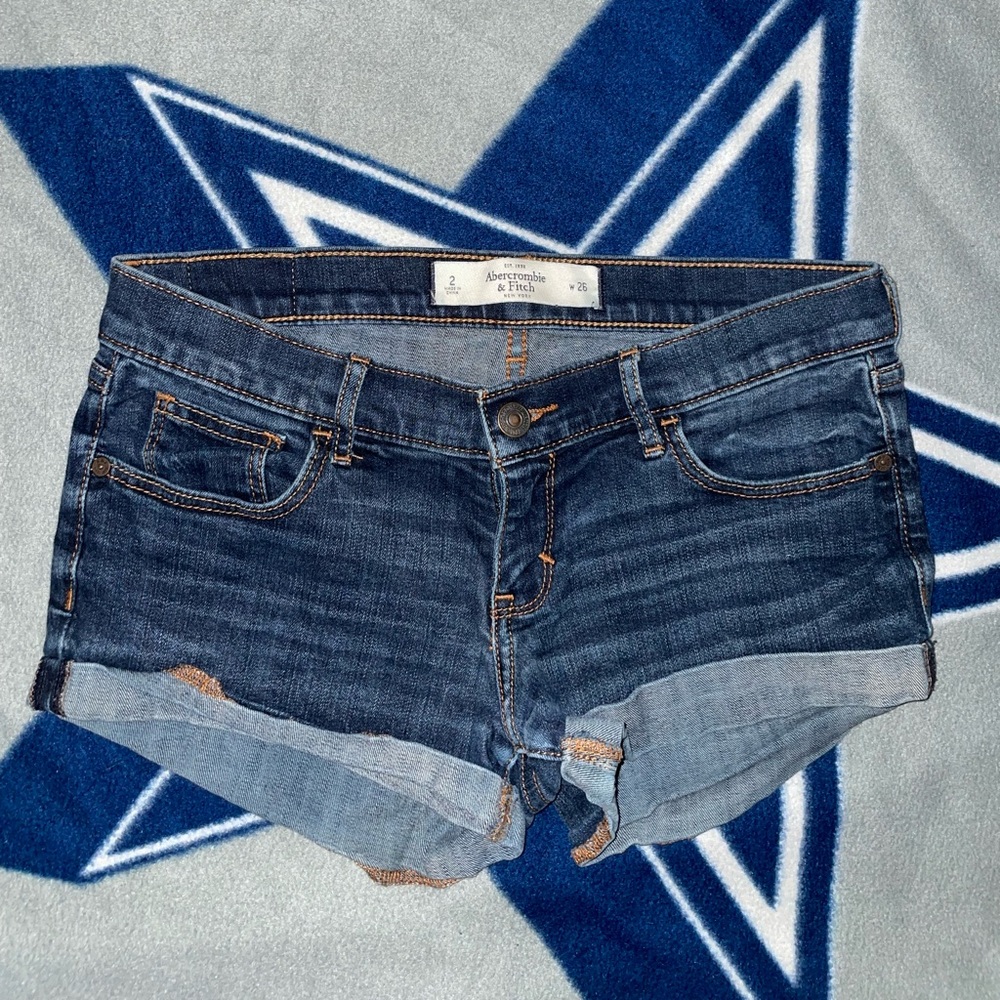 Abercrombie & Fitch Dark Blue Jean Shorts size 2 women’s